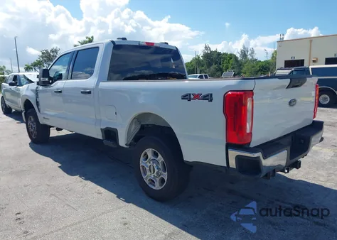 2025 Ford F-250 Xlt z USA, uszkodzony, nr VIN 1FT7W2BT0SEC53244